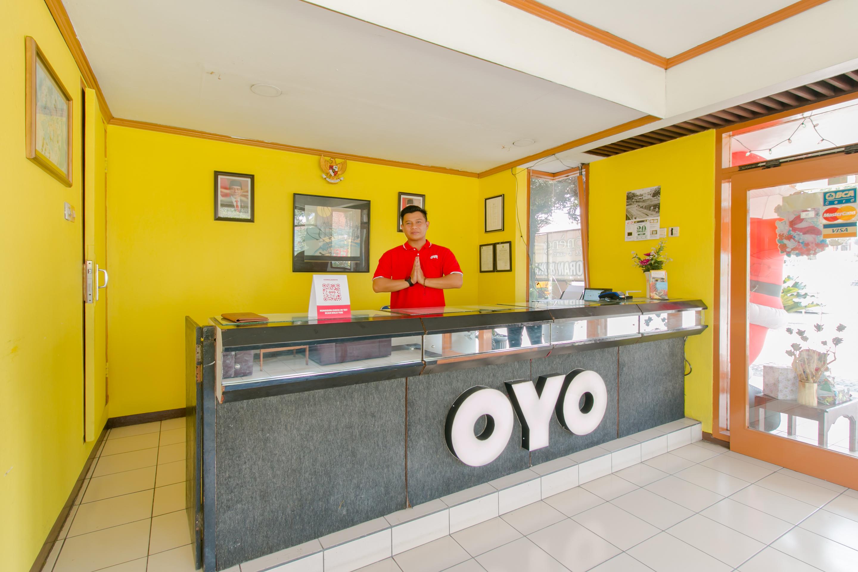 OYO 1996 Koneng Hotel Cibodas Exterior foto