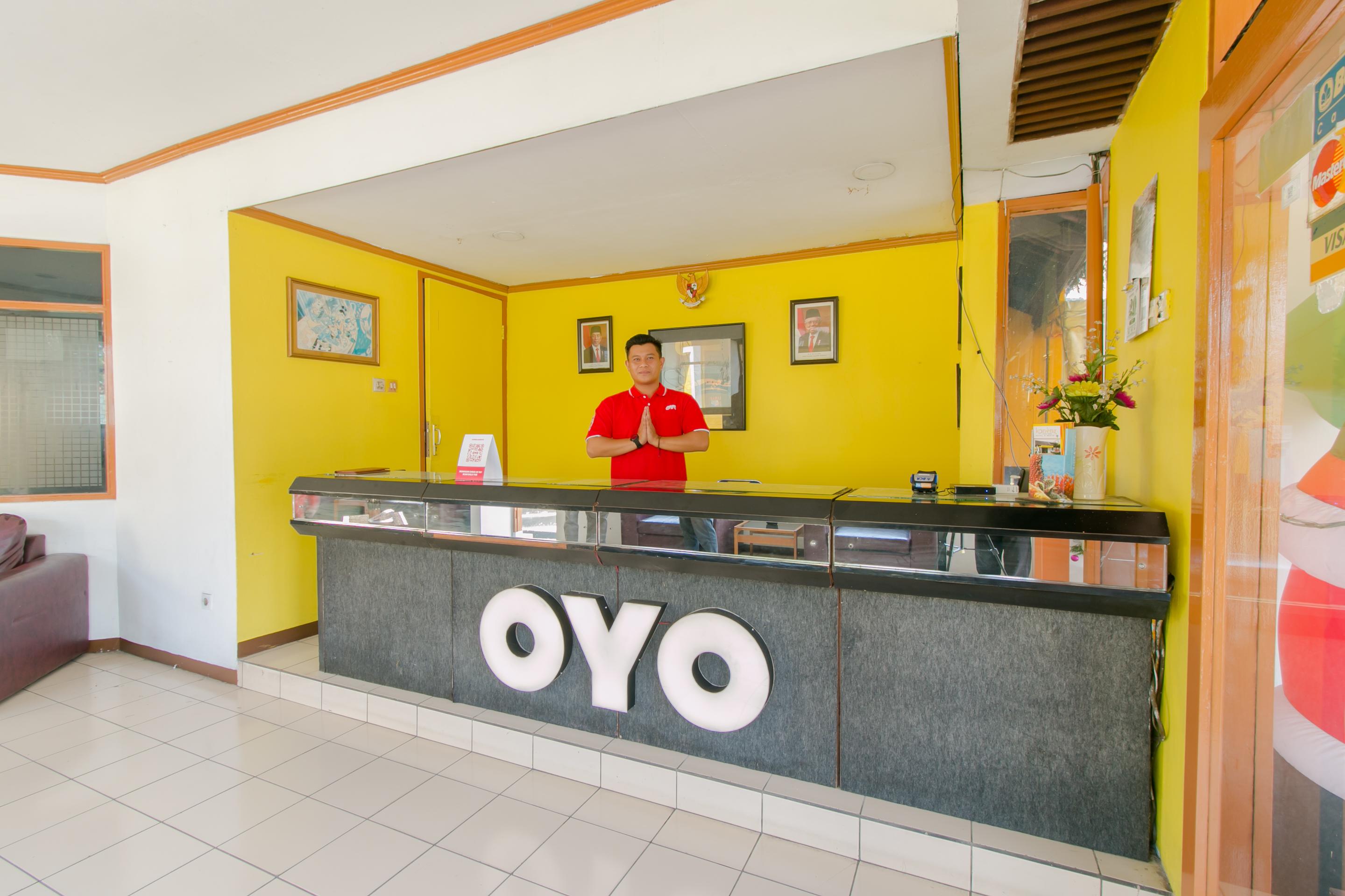 OYO 1996 Koneng Hotel Cibodas Exterior foto