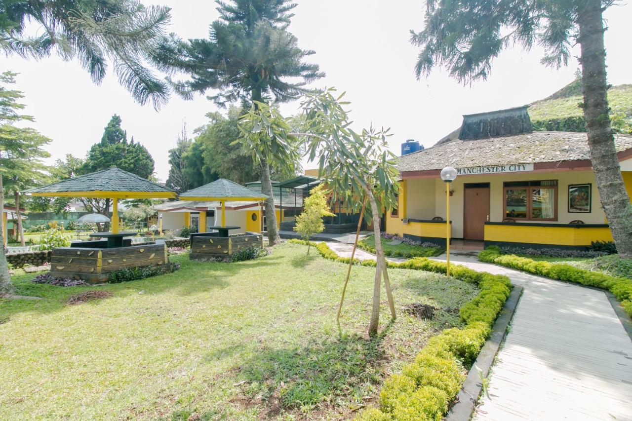 OYO 1996 Koneng Hotel Cibodas Exterior foto